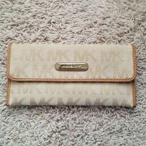 MK wallet
